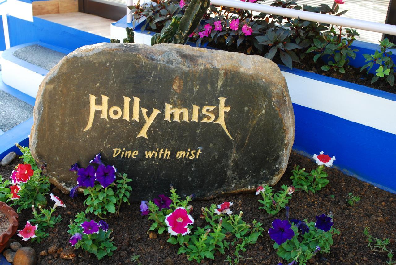 Holly Hock Bed and Breakfast Munnar Exteriör bild